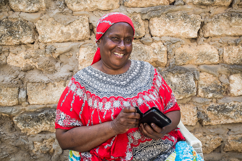 Amina, a Community Health Worker from Kilifi County, Kenya, was trained in the prevention and detection of asthma and diabetes via LEAP, Amref’s mobile learning platform. © Corrie Wingate for Amref Health Africa